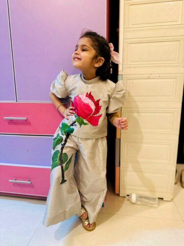 میری گلِ پری🌷   hand-painted girls coord set photo review