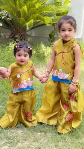 فلیمنگو🦩                                               Hand Painted girls  Coord Set | Flamingo Floral Palazzo photo review