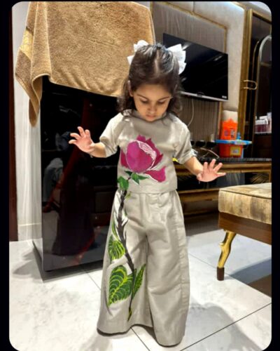 میری گلِ پری🌷   hand-painted girls coord set photo review