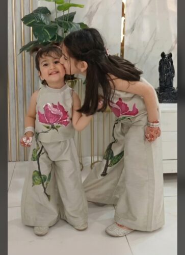 میری گلِ پری🌷   hand-painted girls coord set photo review