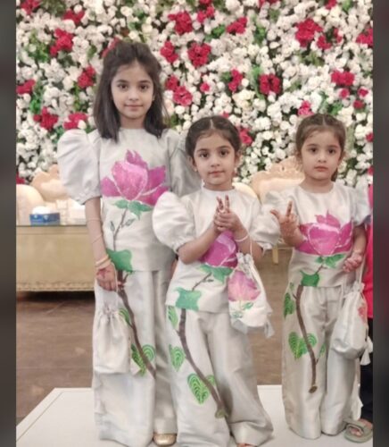 میری گلِ پری🌷   hand-painted girls coord set photo review