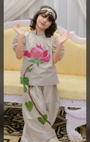 میری گلِ پری🌷   hand-painted girls coord set photo review